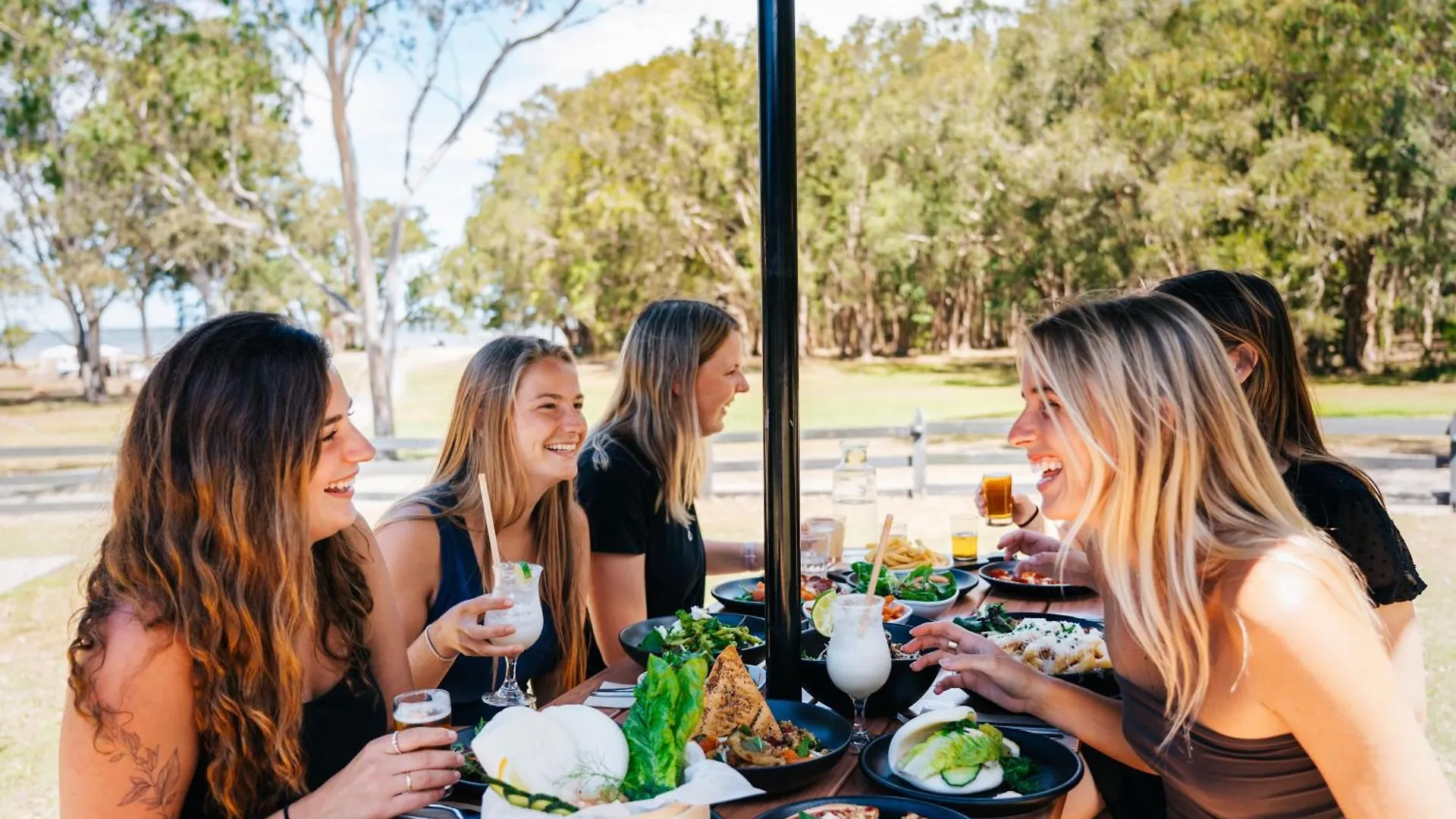 Hostel Kangarooms Noosa Everglades Cootharaba Australië